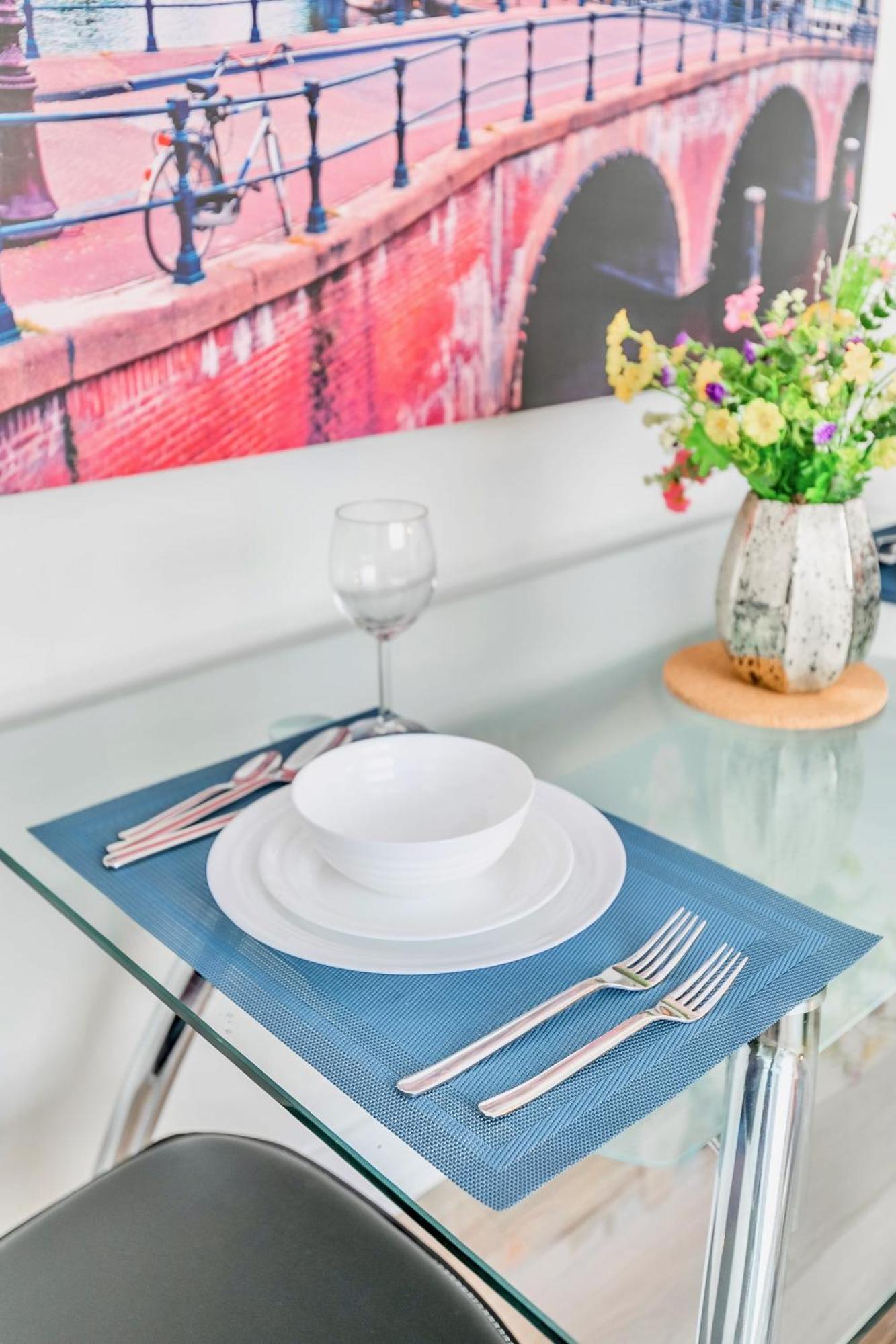 Modern Apartment In Corktown Hamilton Sleeps 4 Esterno foto