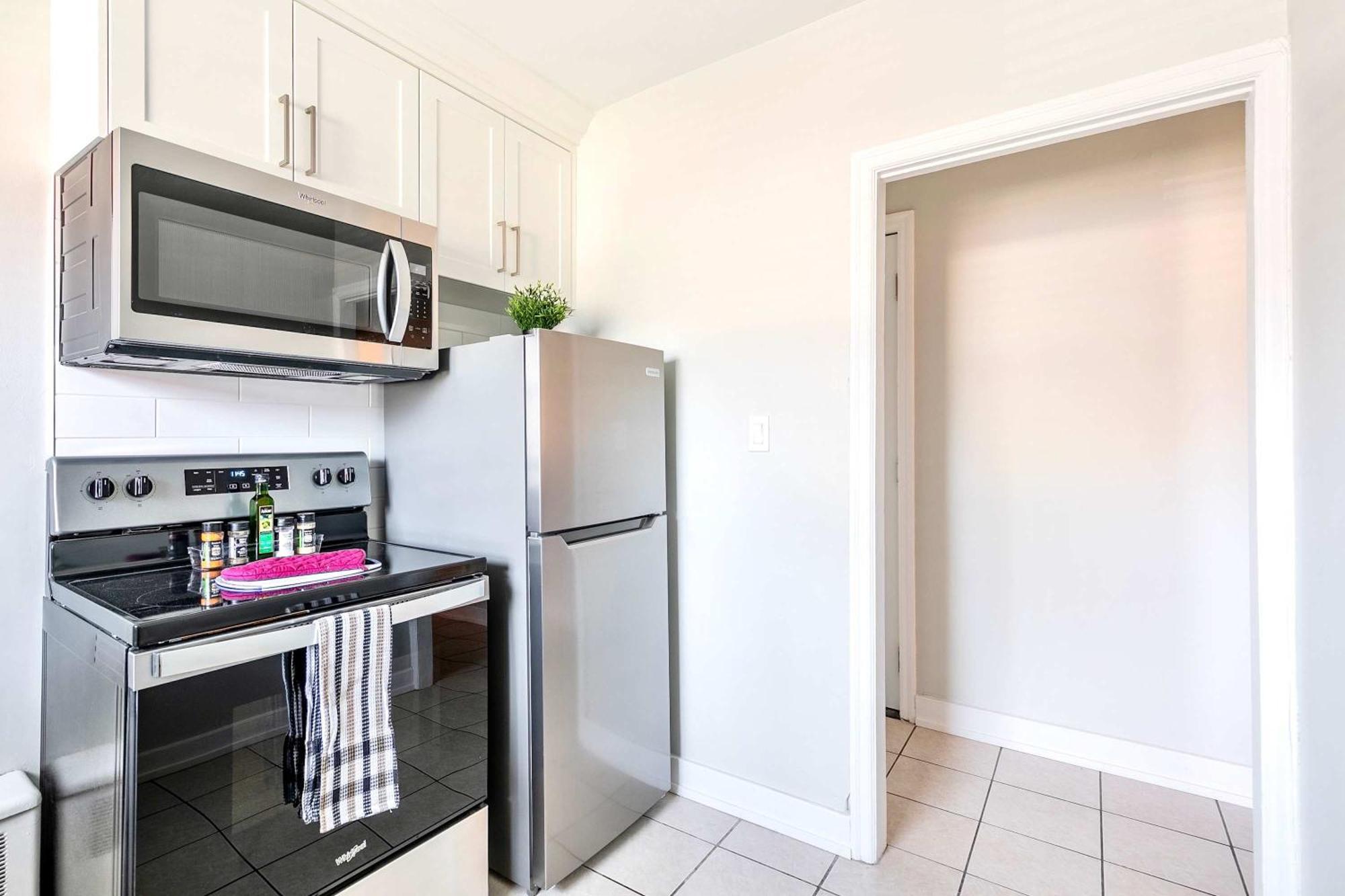 Modern Apartment In Corktown Hamilton Sleeps 4 Esterno foto